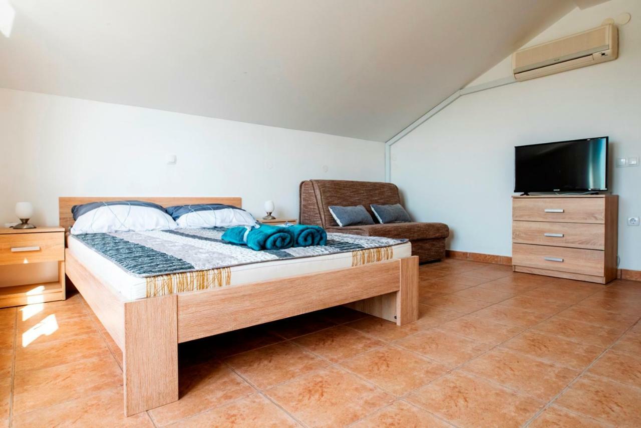 Lavanda Apartments&Studios Pinezići Eksteriør billede