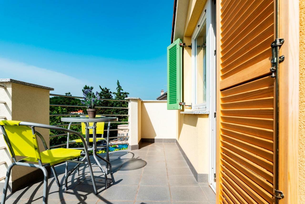 Lavanda Apartments&Studios Pinezići Eksteriør billede