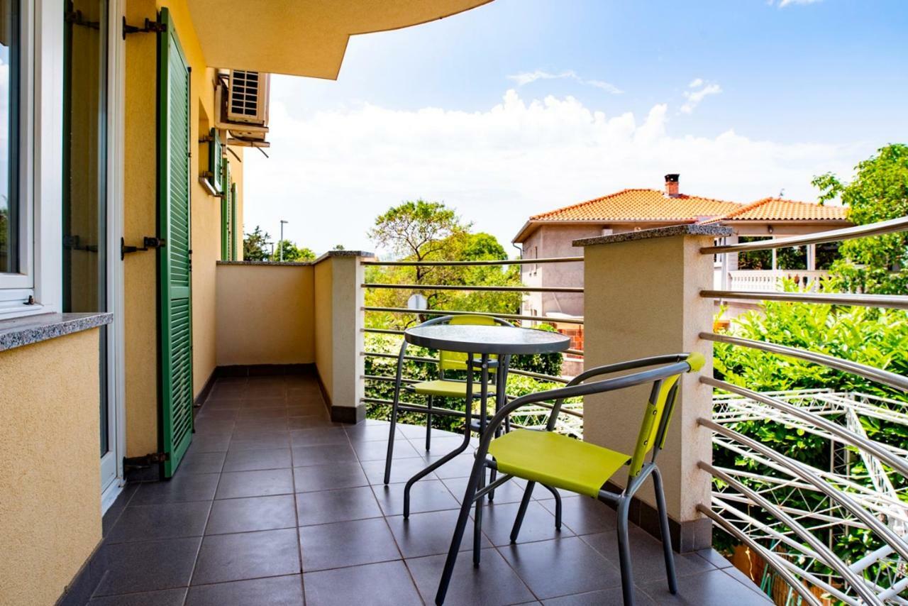 Lavanda Apartments&Studios Pinezići Eksteriør billede