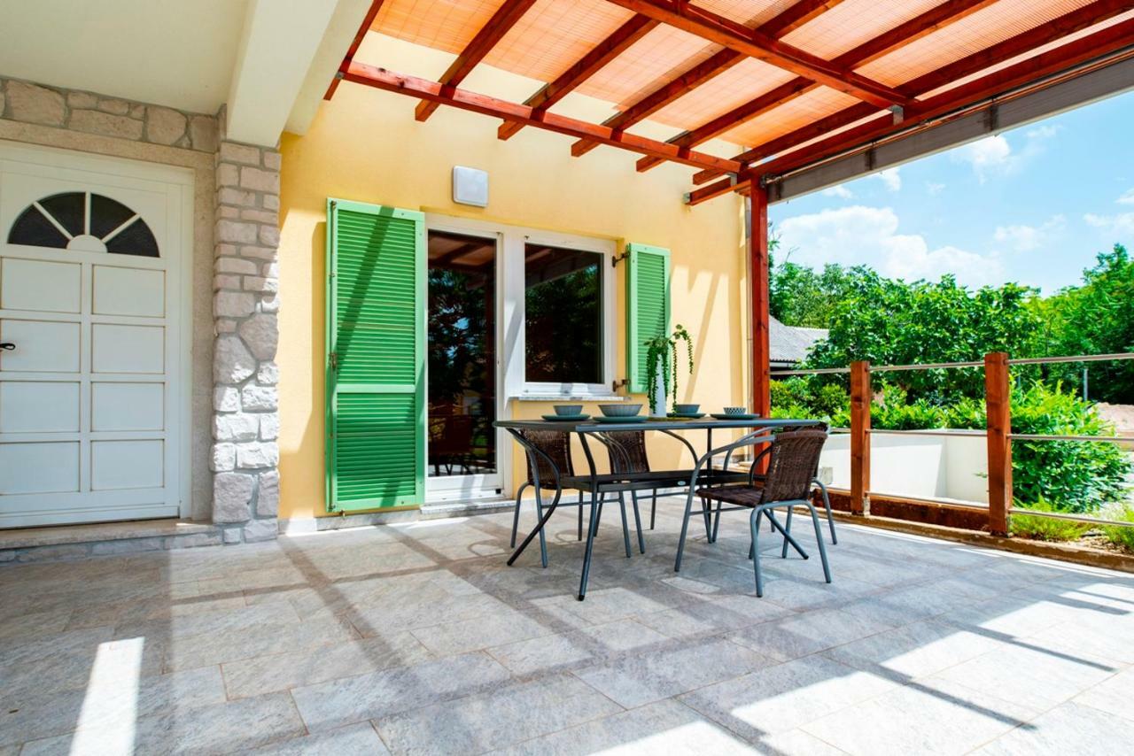 Lavanda Apartments&Studios Pinezići Eksteriør billede
