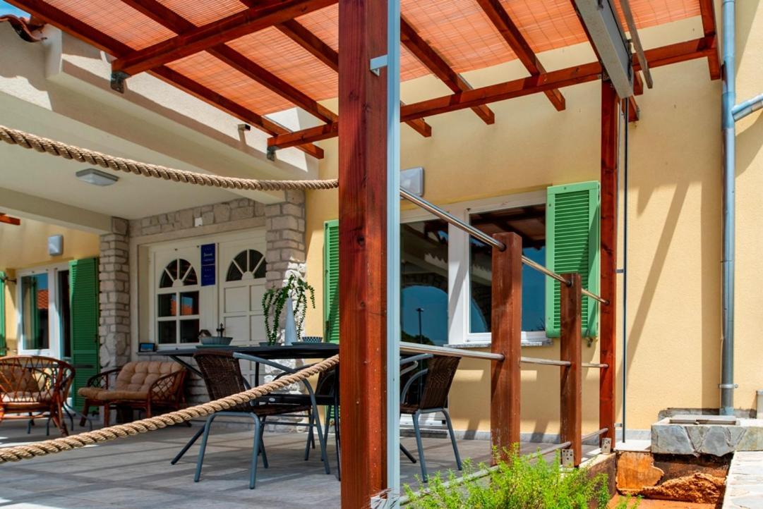 Lavanda Apartments&Studios Pinezići Eksteriør billede